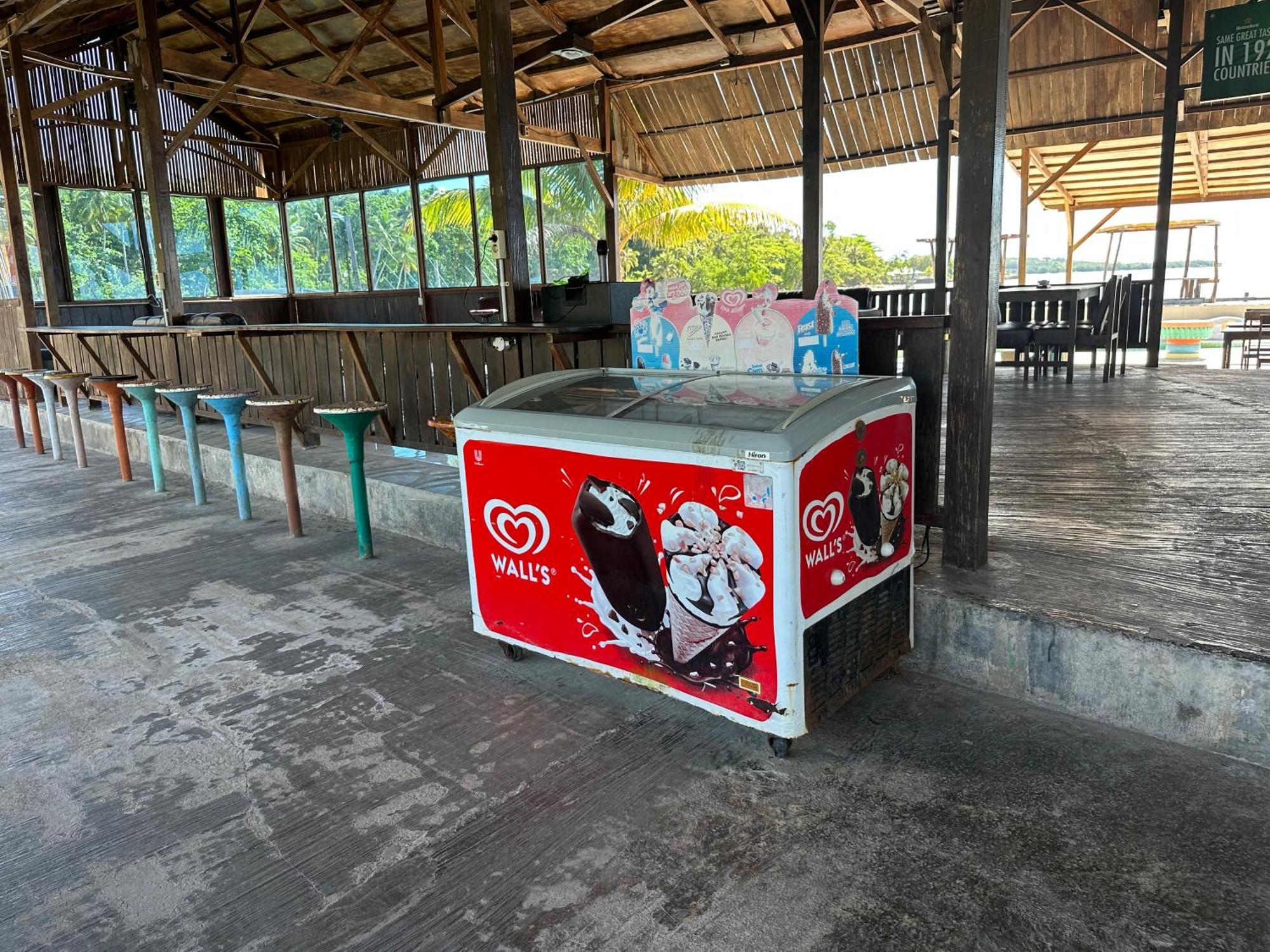 Mooi Park Hotell Sorong Eksteriør bilde