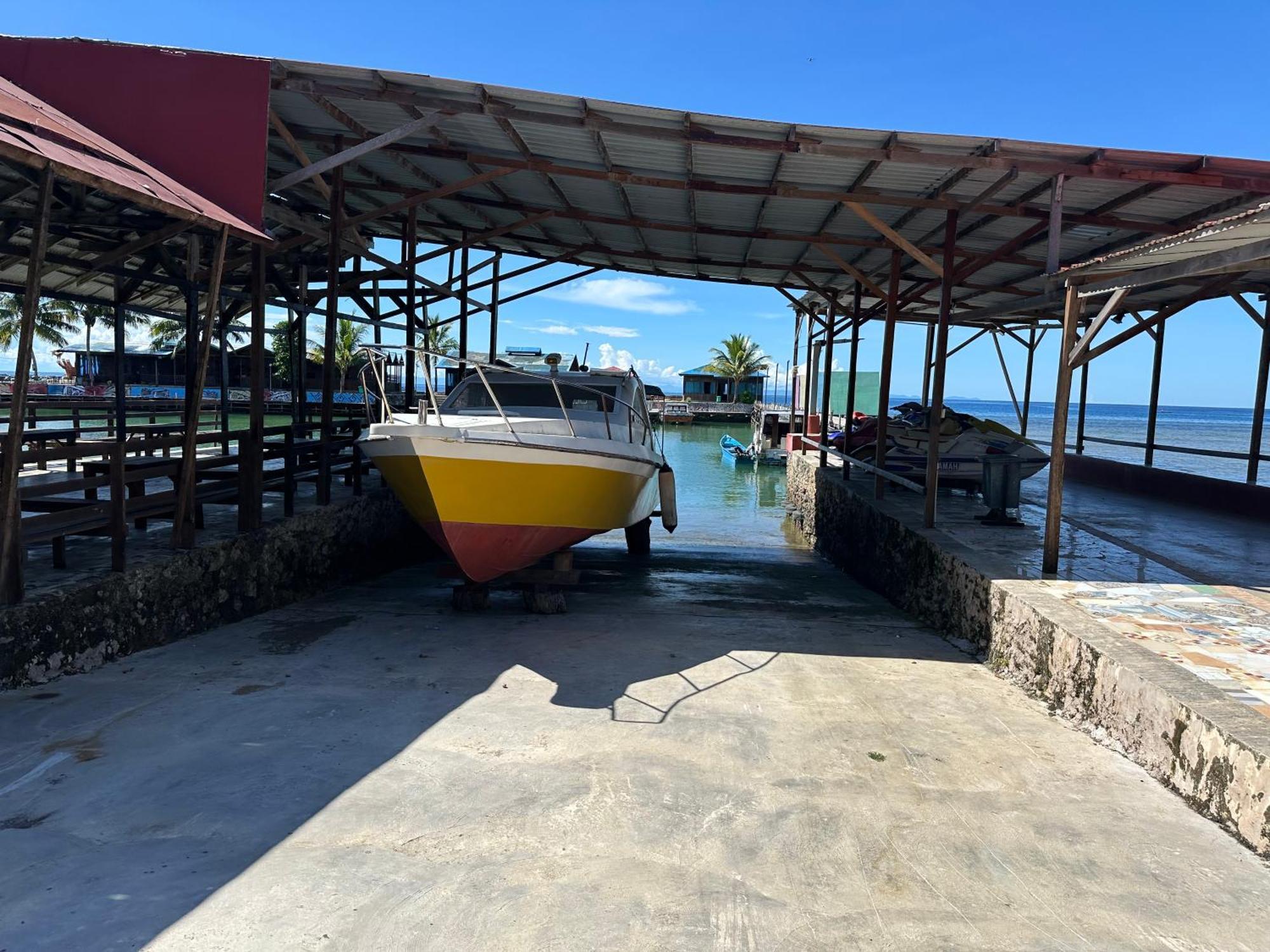 Mooi Park Hotell Sorong Eksteriør bilde