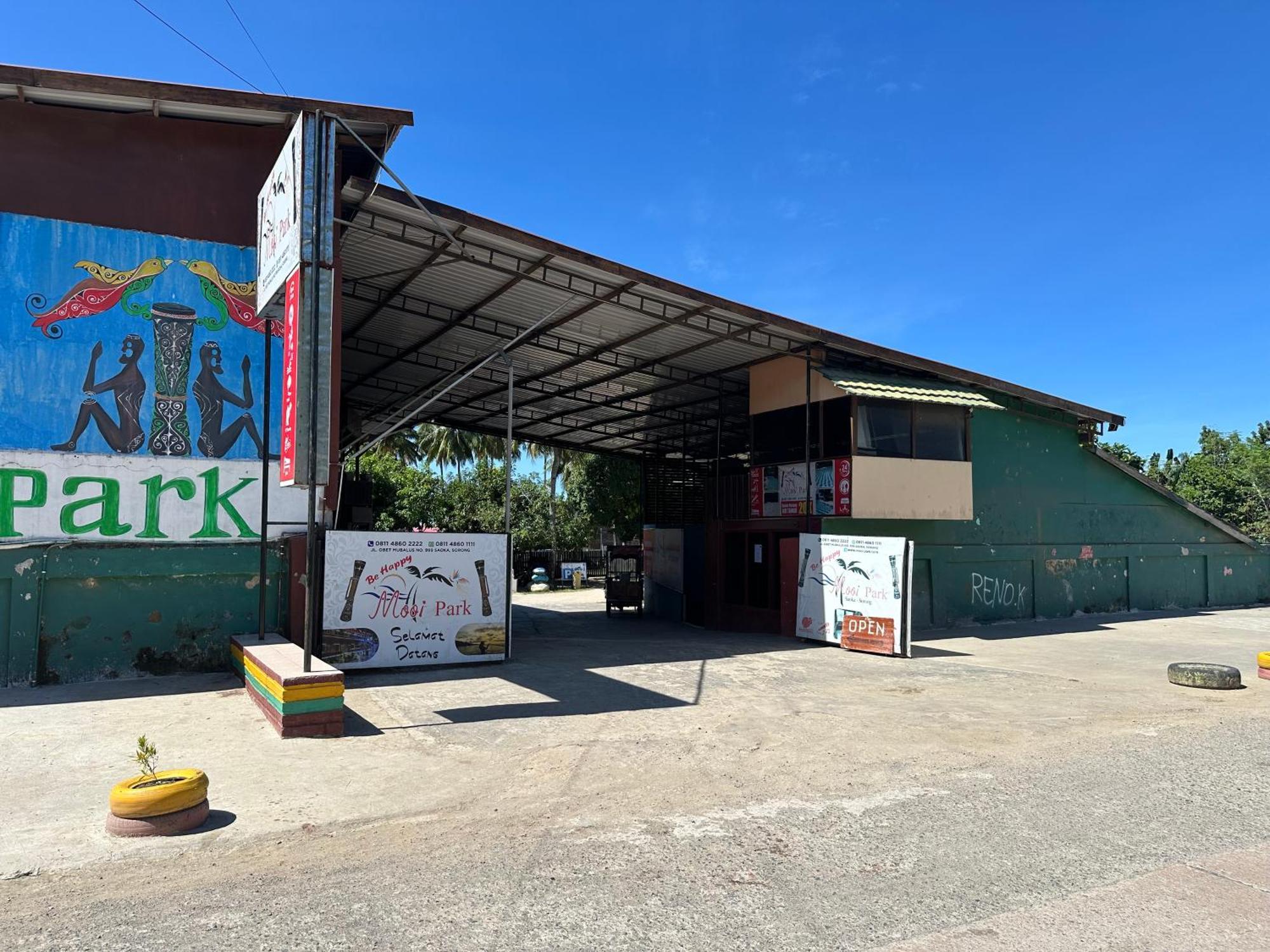 Mooi Park Hotell Sorong Eksteriør bilde