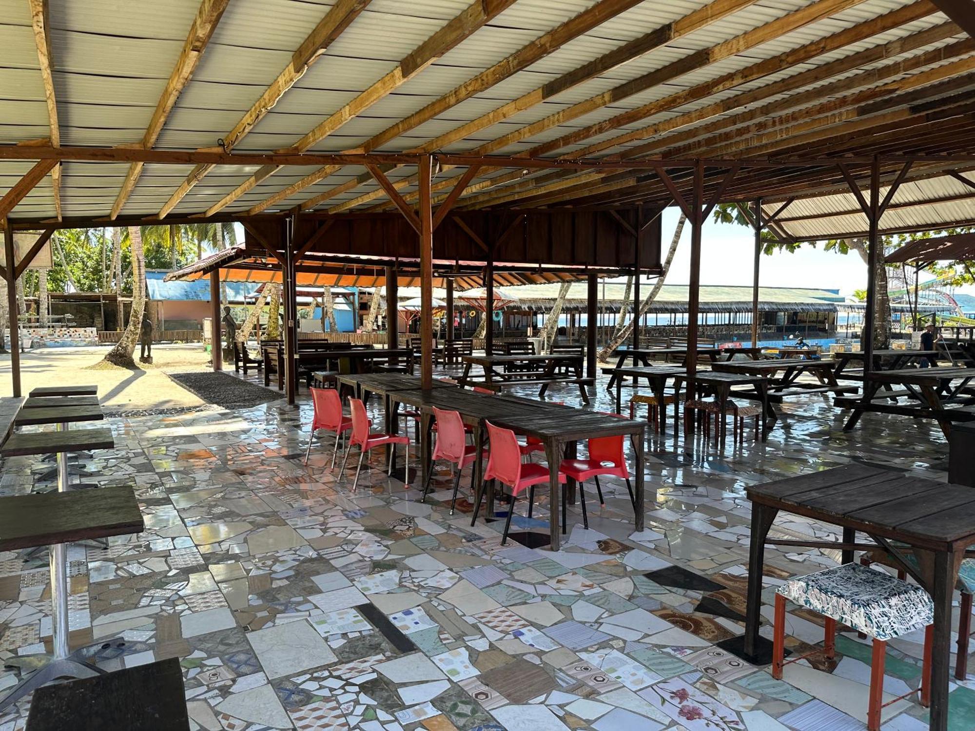Mooi Park Hotell Sorong Eksteriør bilde